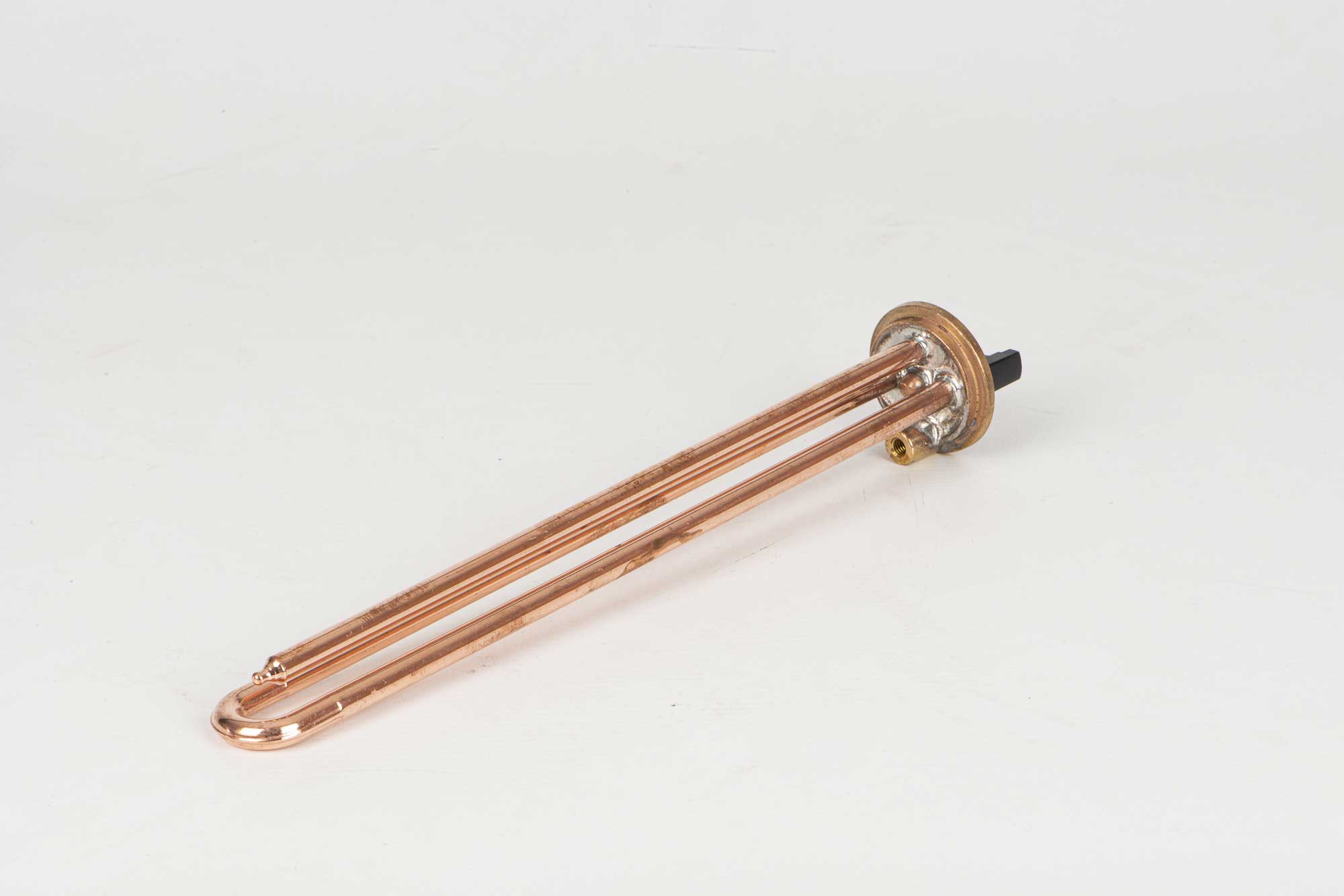res.-scaldabagno-diritta-flangia-con-inserto-anodo.jpg
